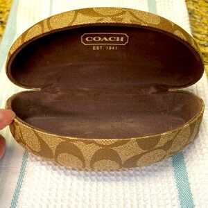 COACH Signature ‘C’ Hard Shell Sunglasses/Glasses case. CASE only. EUC.